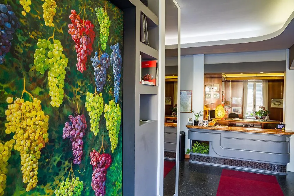 Hotel Italia Stradella 4*,