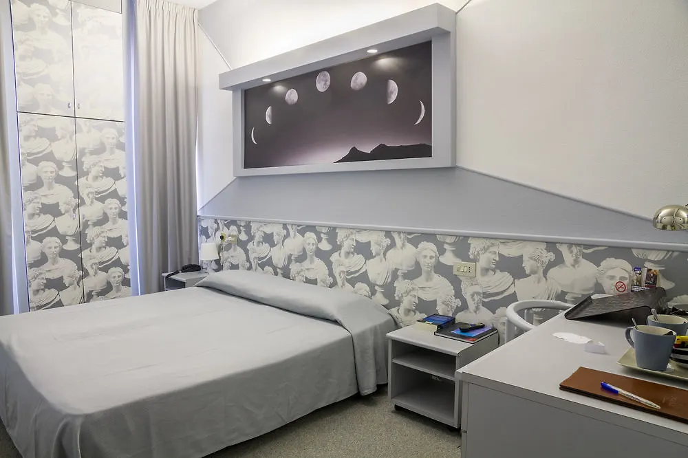 Hotel Italia Stradella 4*,